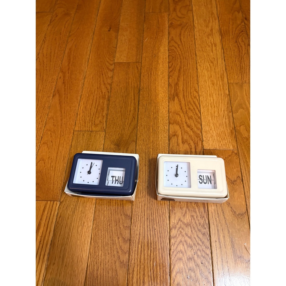 New Vivitar Analog Desk Clock with Manual Day Flip Set of 2 Navy and Cream